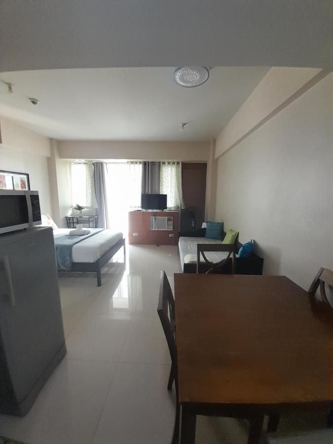 One Palm Tree Villas-Kenzie Place Terminal 3 Airport Manila Esterno foto